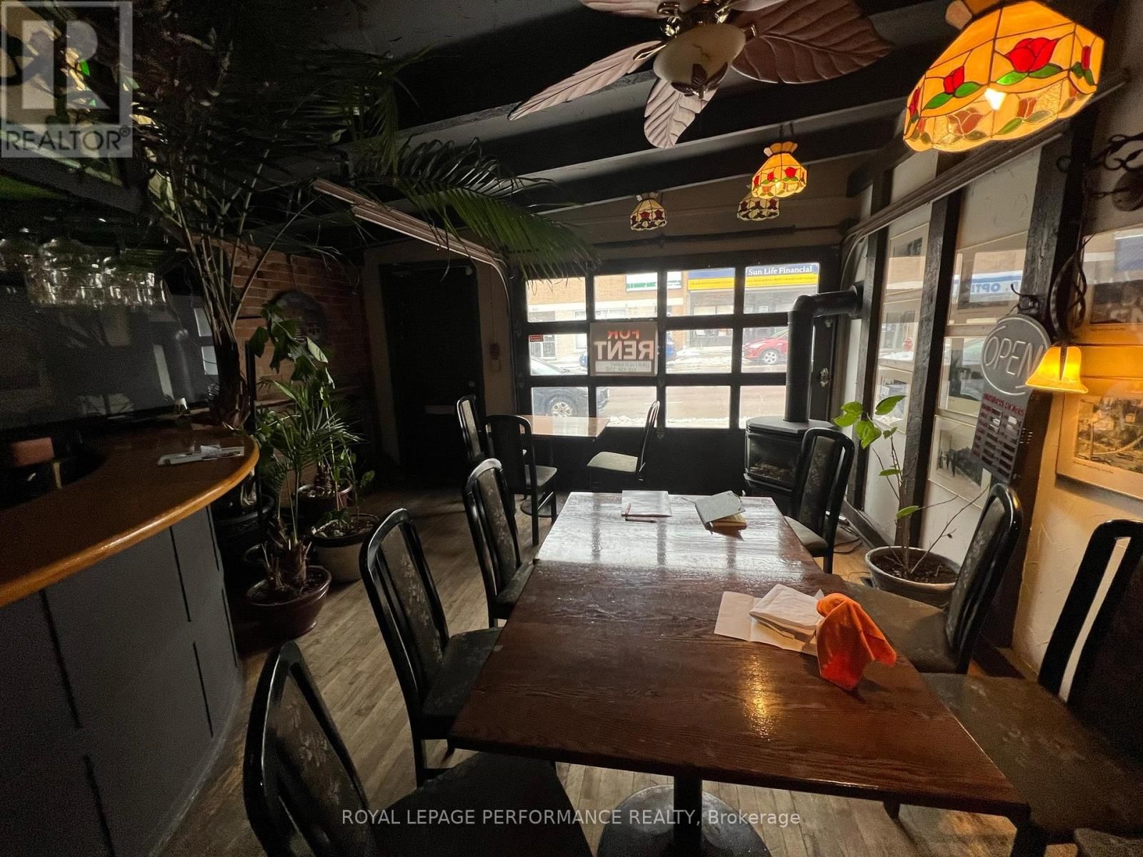 314/316 RAGLAN STREET SOUTH Image 24