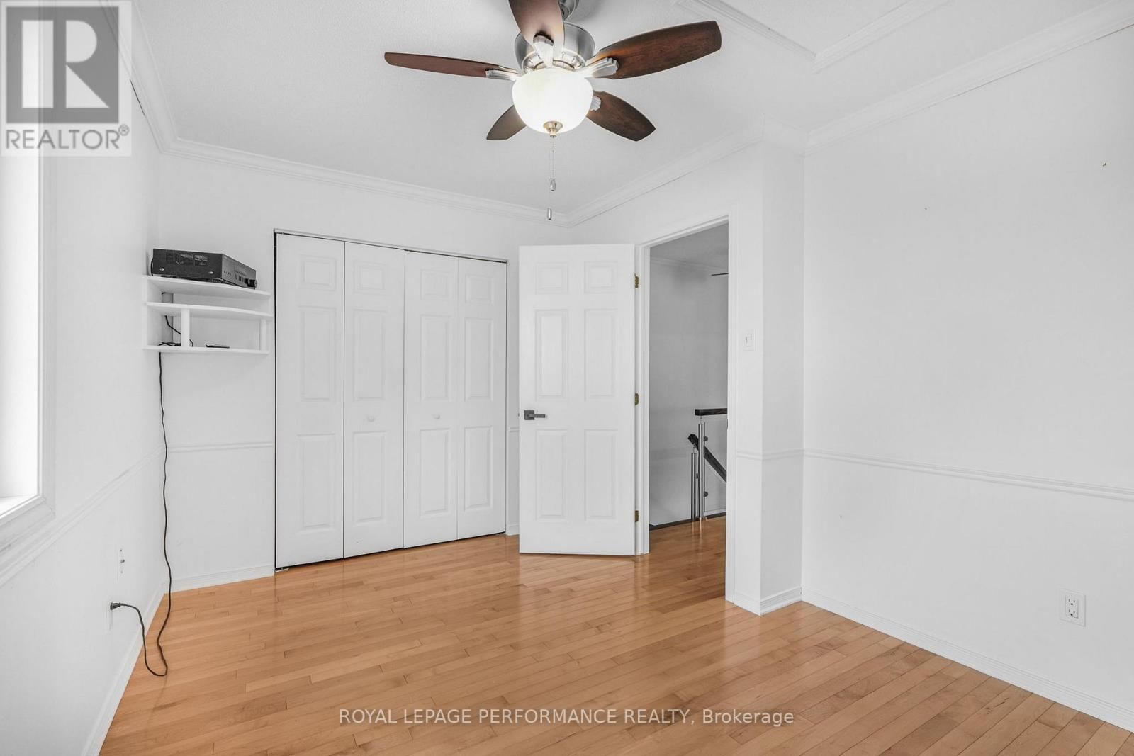 829 NELSON STREET WEST Image 15