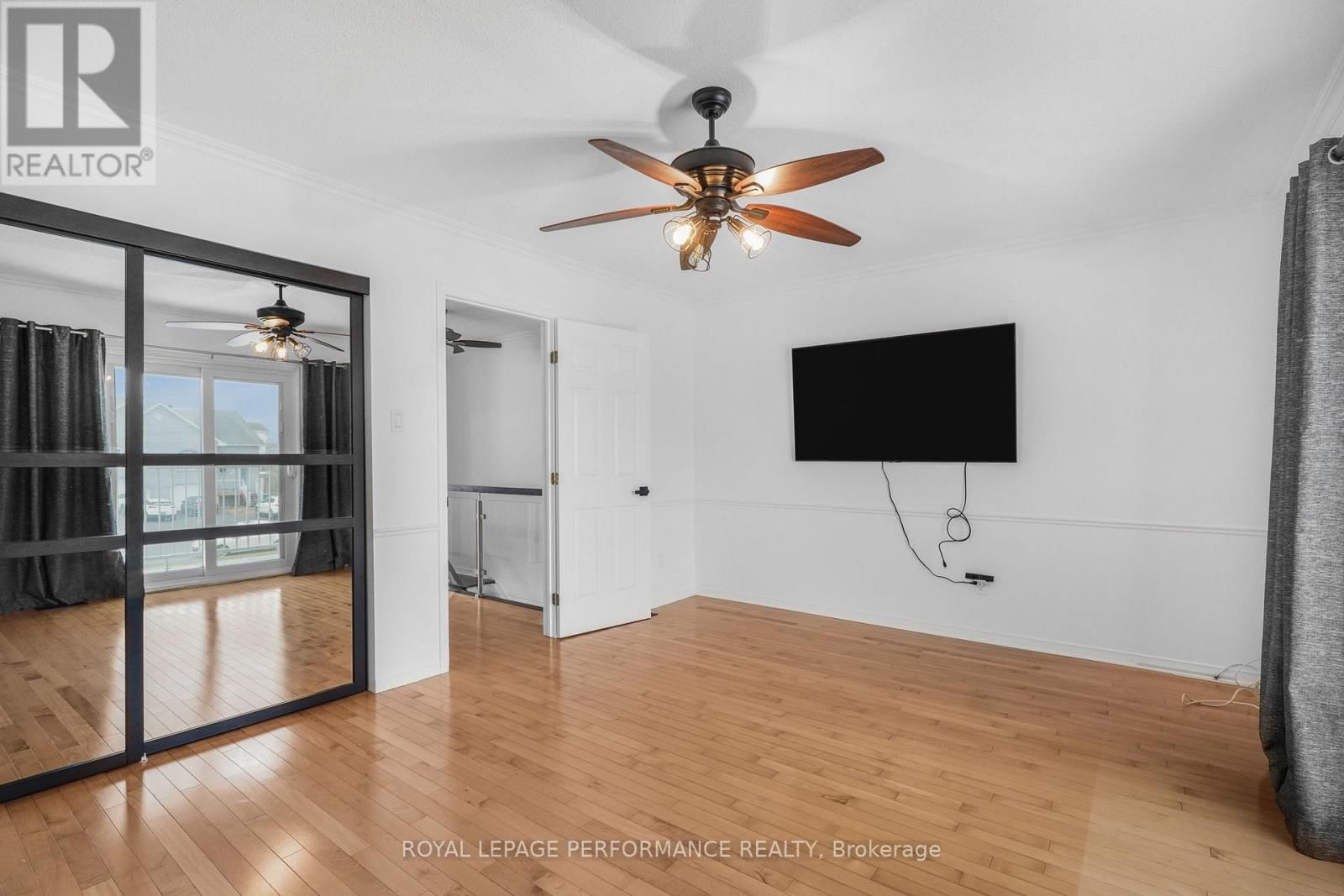 829 NELSON STREET WEST Image 17