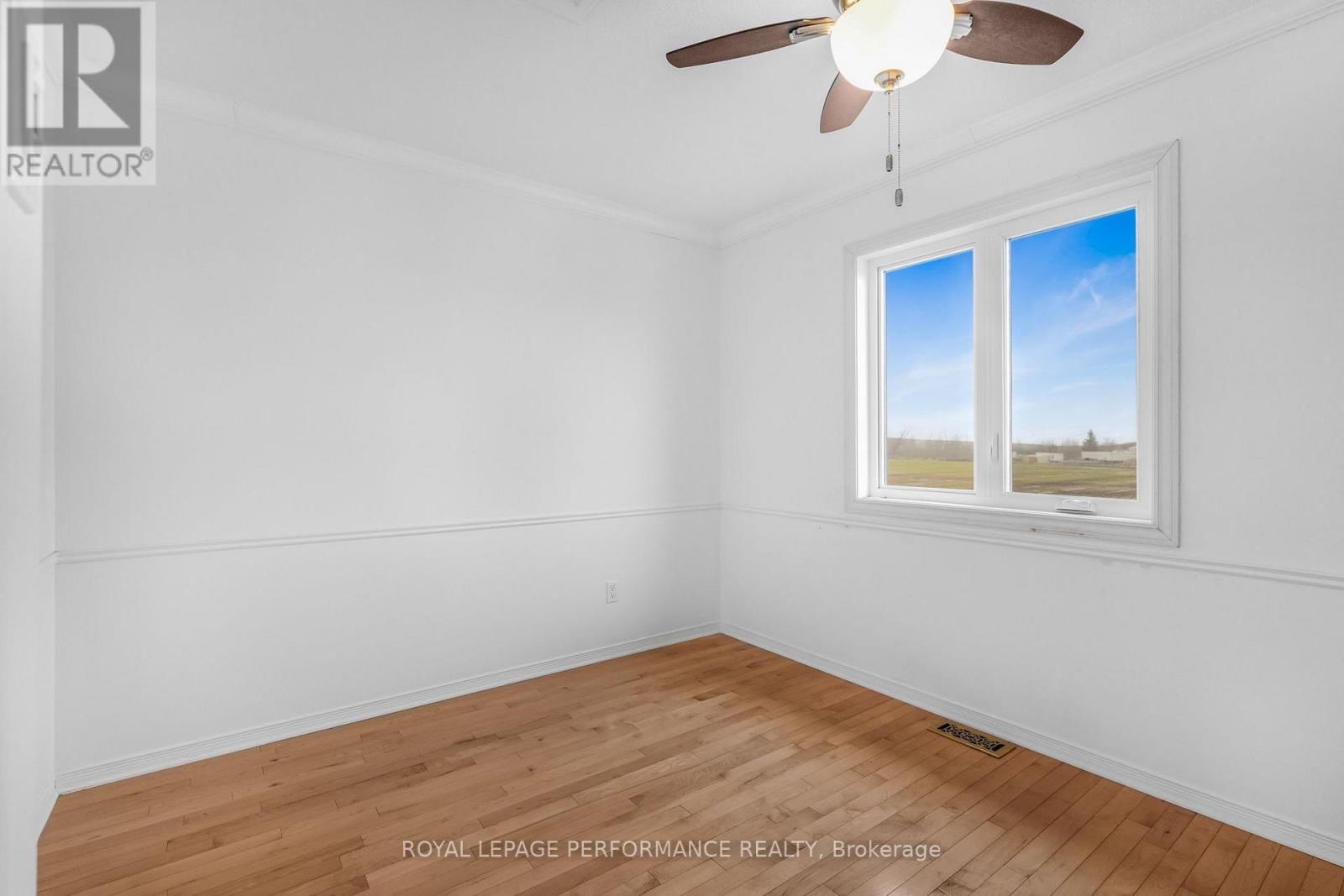 829 NELSON STREET WEST Image 18