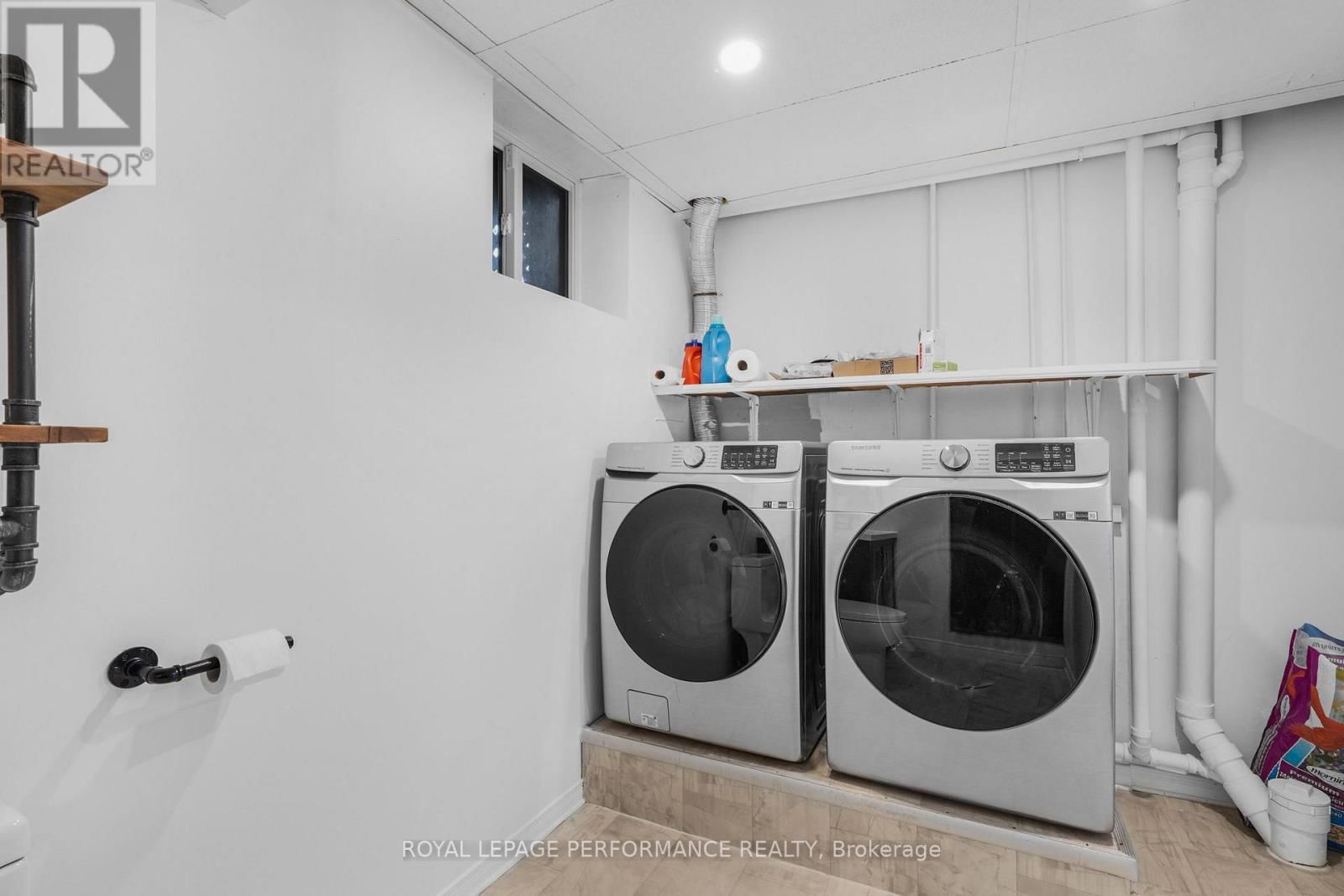 829 NELSON STREET WEST Image 20