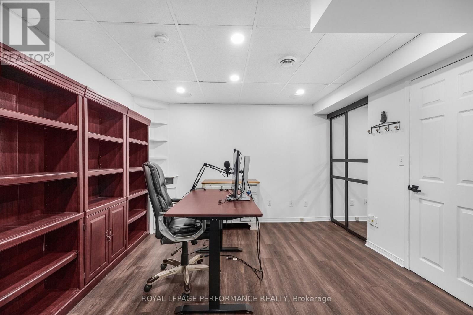 829 NELSON STREET WEST Image 22