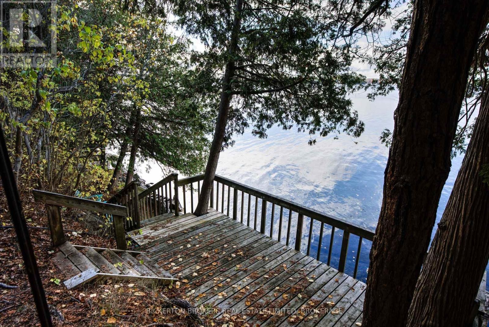 18 LAKE SHORE DRIVE Image 16