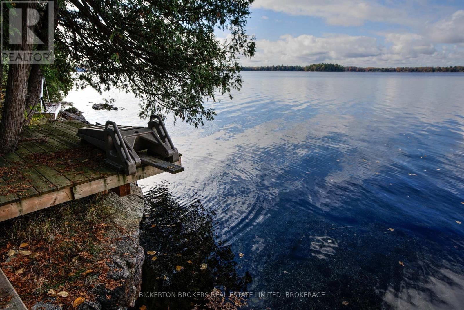 18 LAKE SHORE DRIVE Image 25