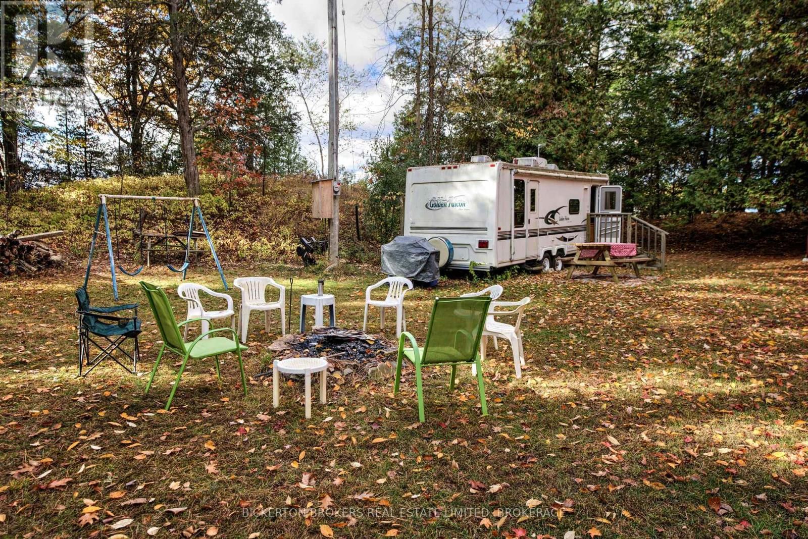 18 LAKE SHORE DRIVE Image 32