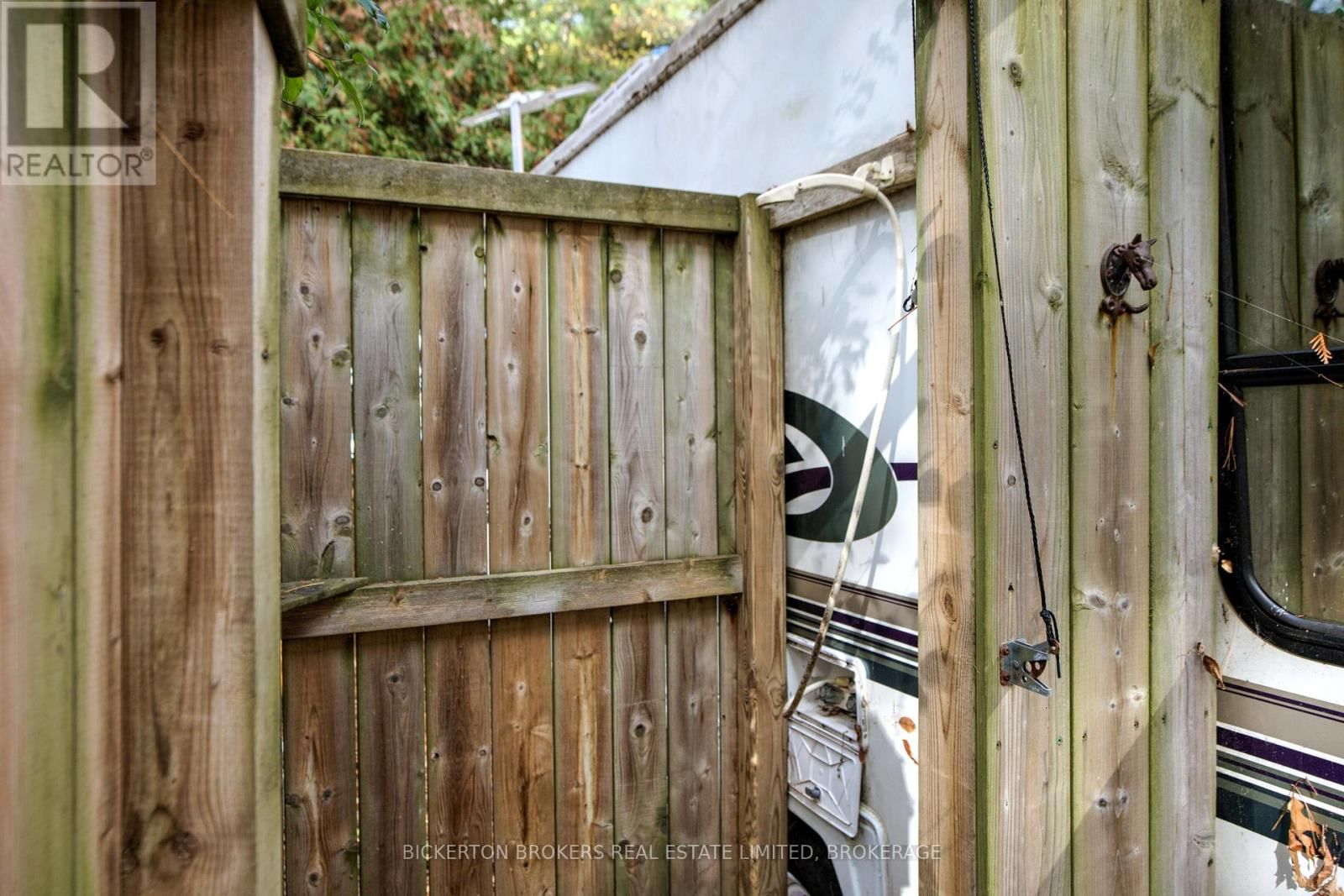 18 LAKE SHORE DRIVE Image 39