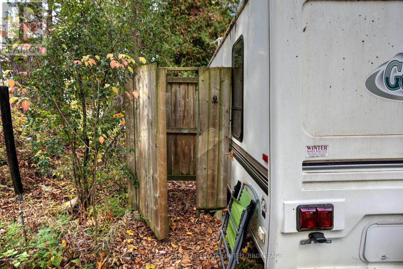 18 LAKE SHORE DRIVE Image 40