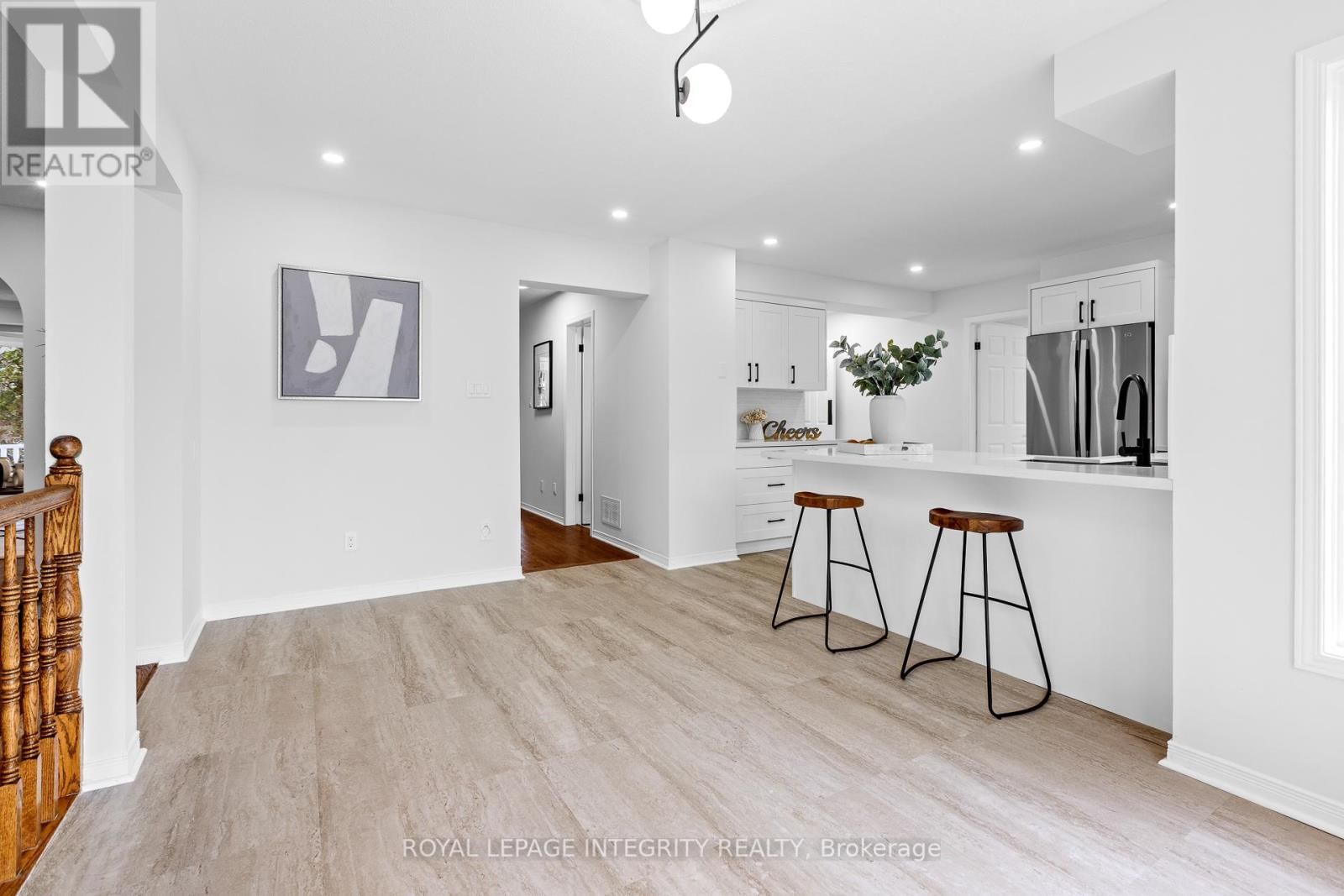 18 SHIPLEY CRESCENT Image 17