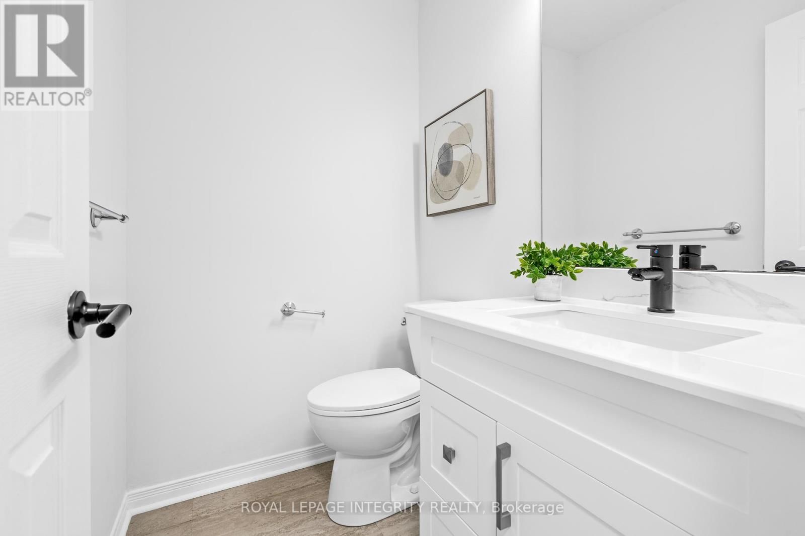 18 SHIPLEY CRESCENT Image 21