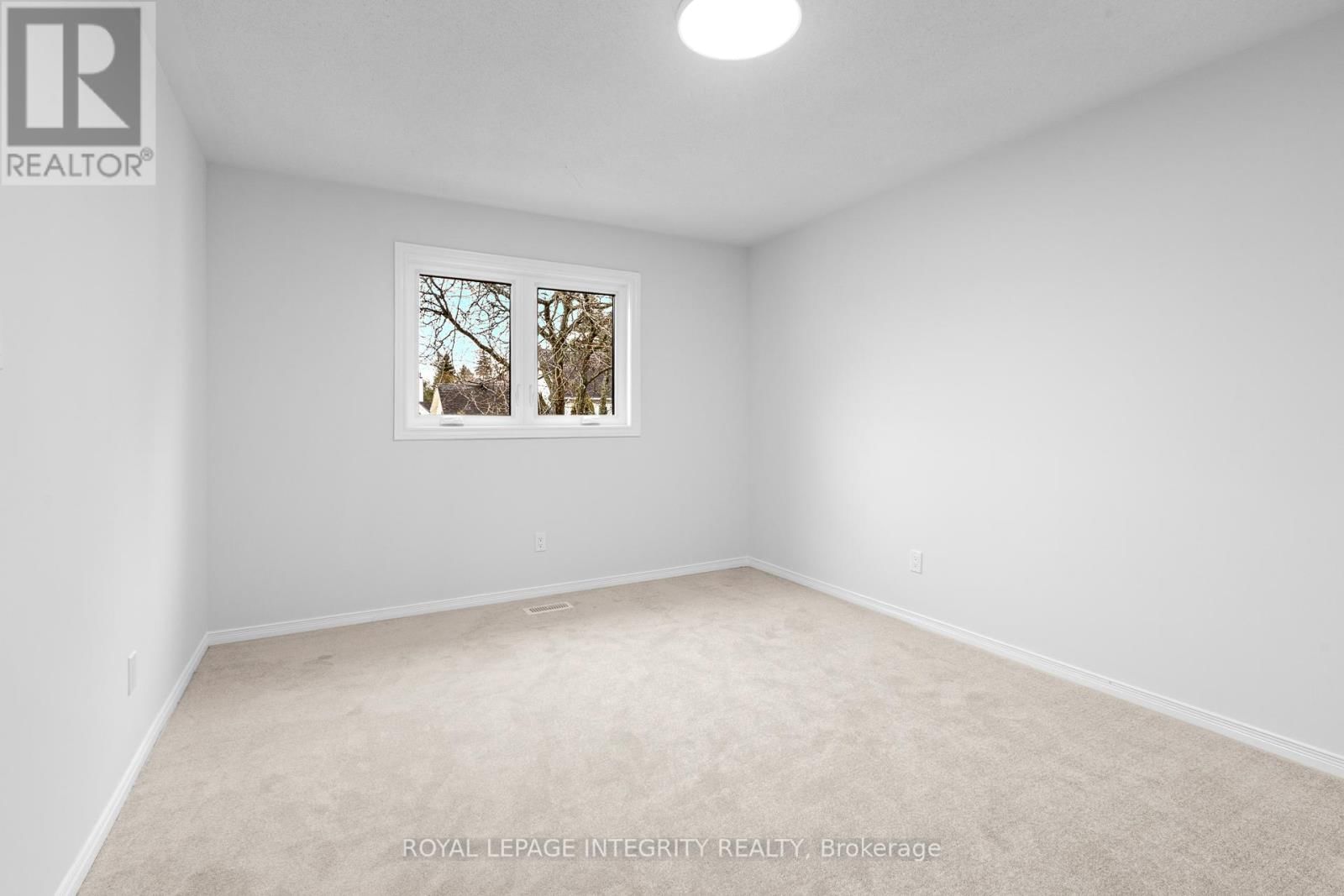 18 SHIPLEY CRESCENT Image 30