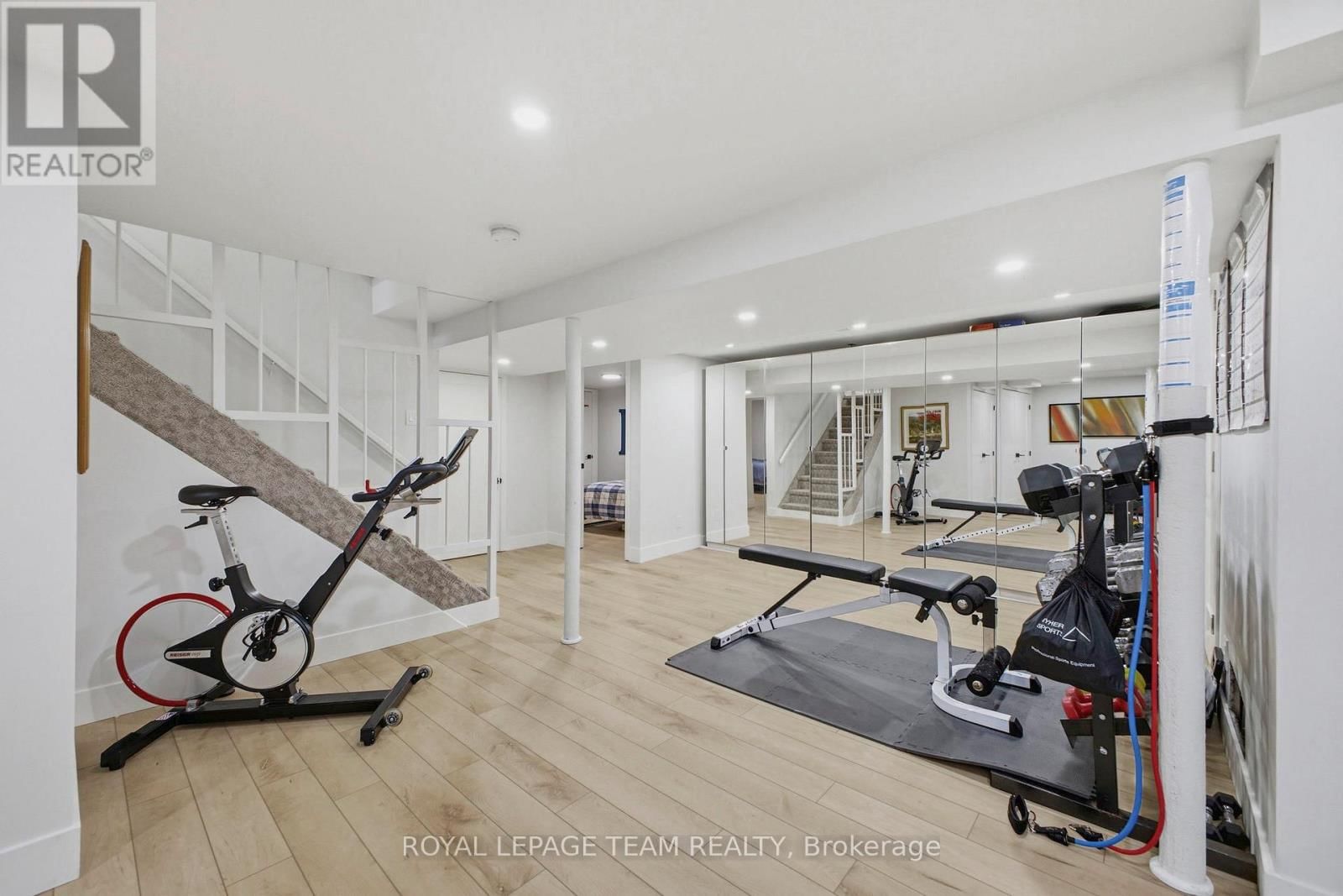 513 WINDERMERE AVENUE Image 24