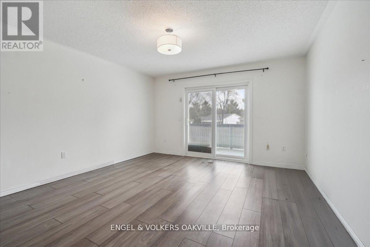 36 WHITE BARK WAY Image 17