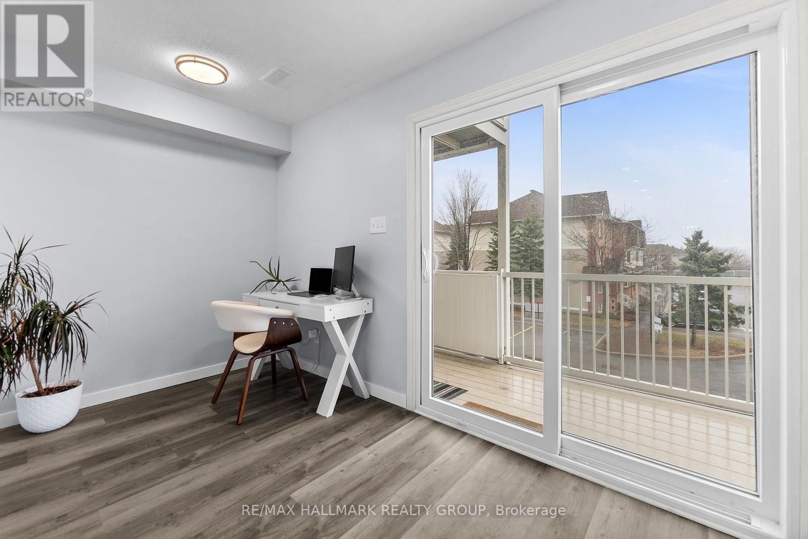 12 LAKEPOINTE DRIVE Image 12