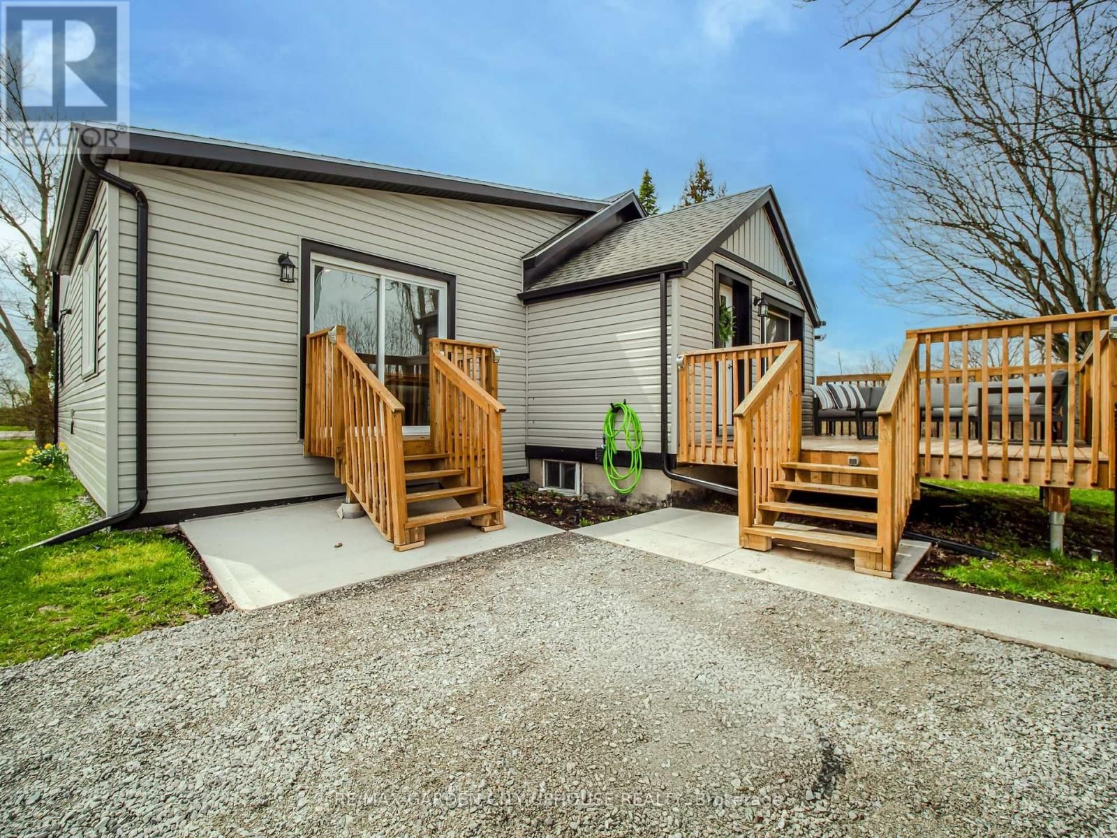 9013 NETHERBY ROAD Image 1