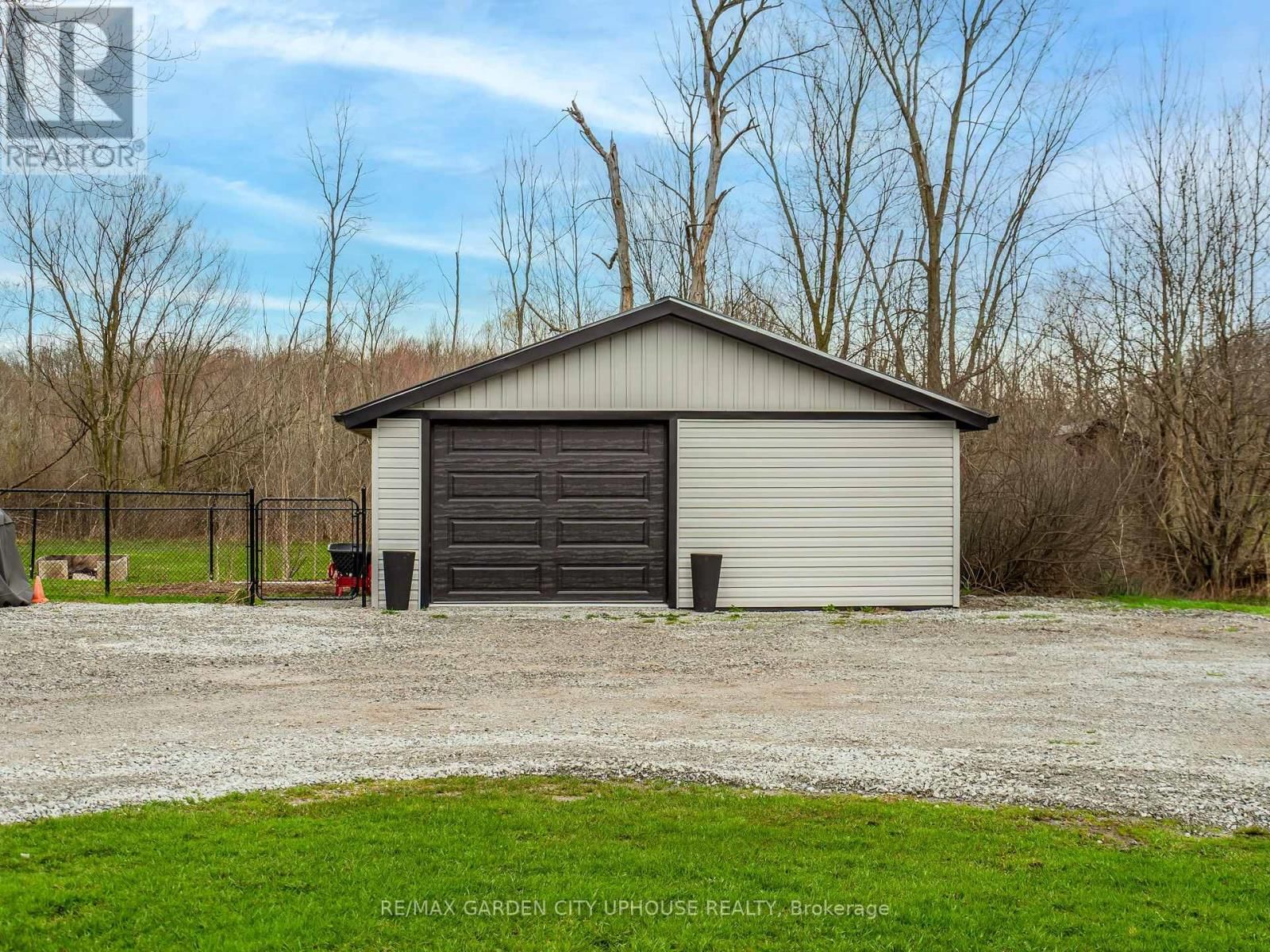 9013 NETHERBY ROAD Image 18