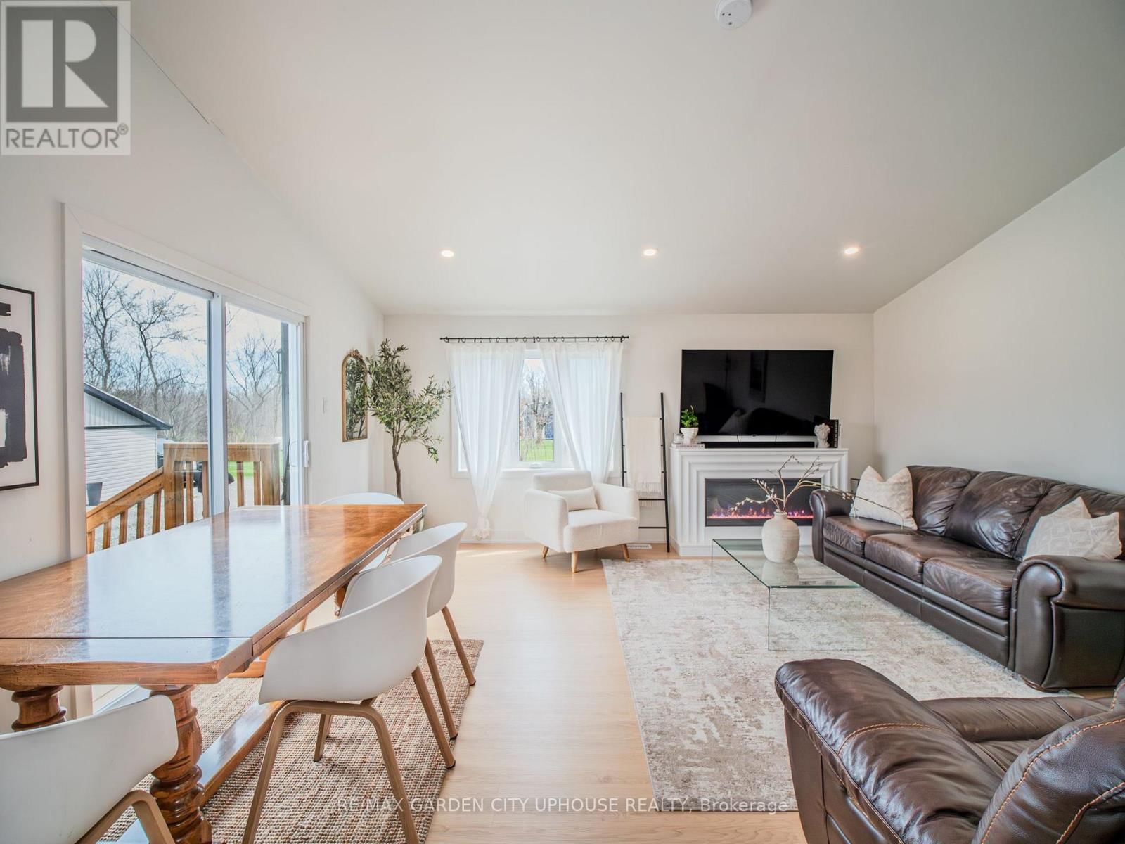 9013 NETHERBY ROAD Image 5