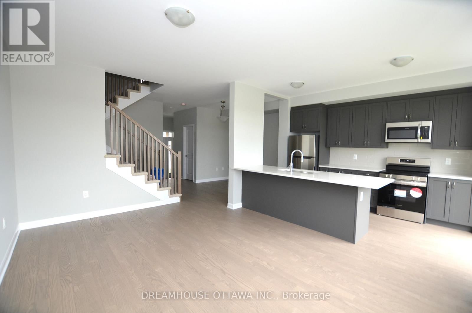 326 GISBORNE PLACE Image 11