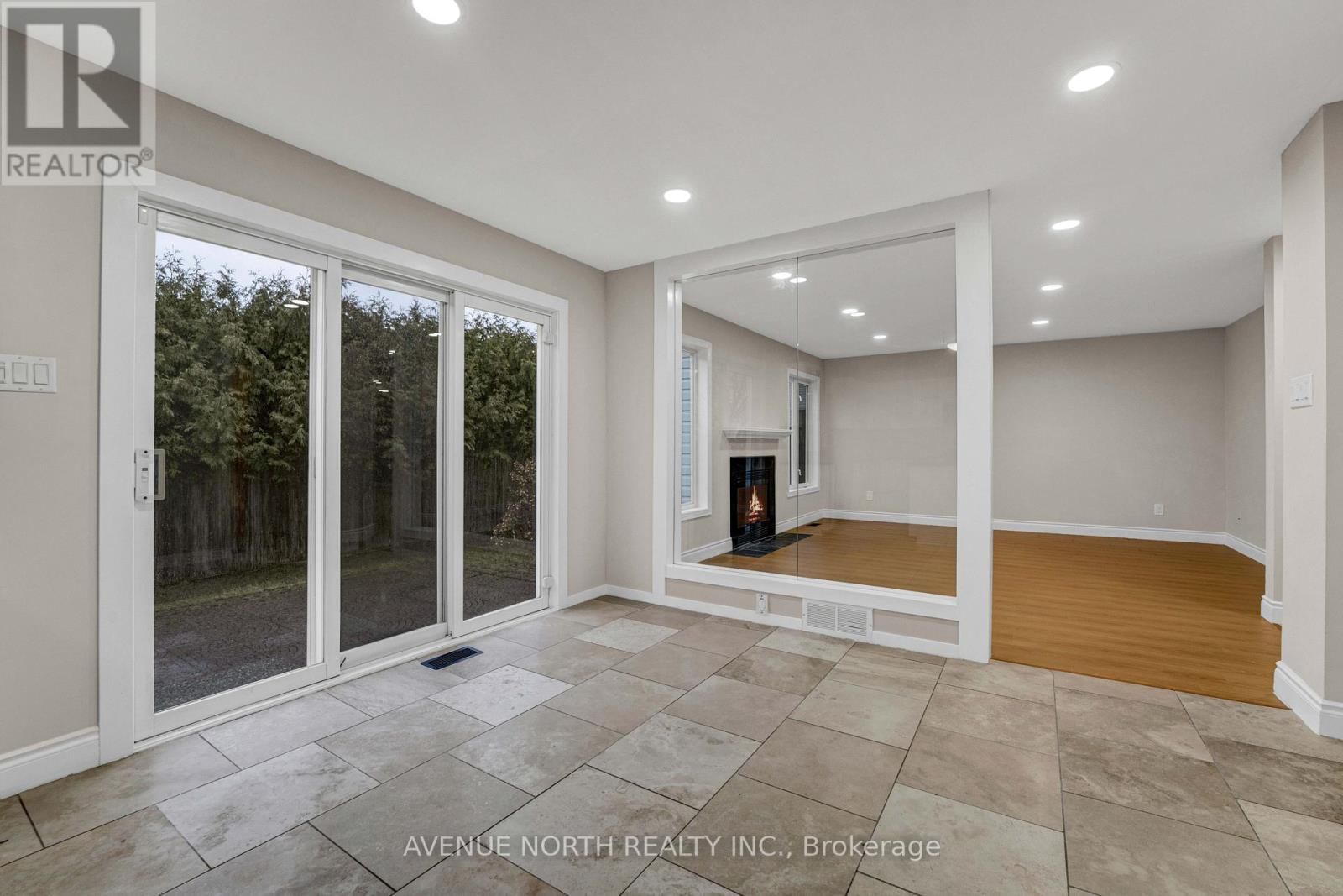 945 CAHILL DRIVE WEST Image 14