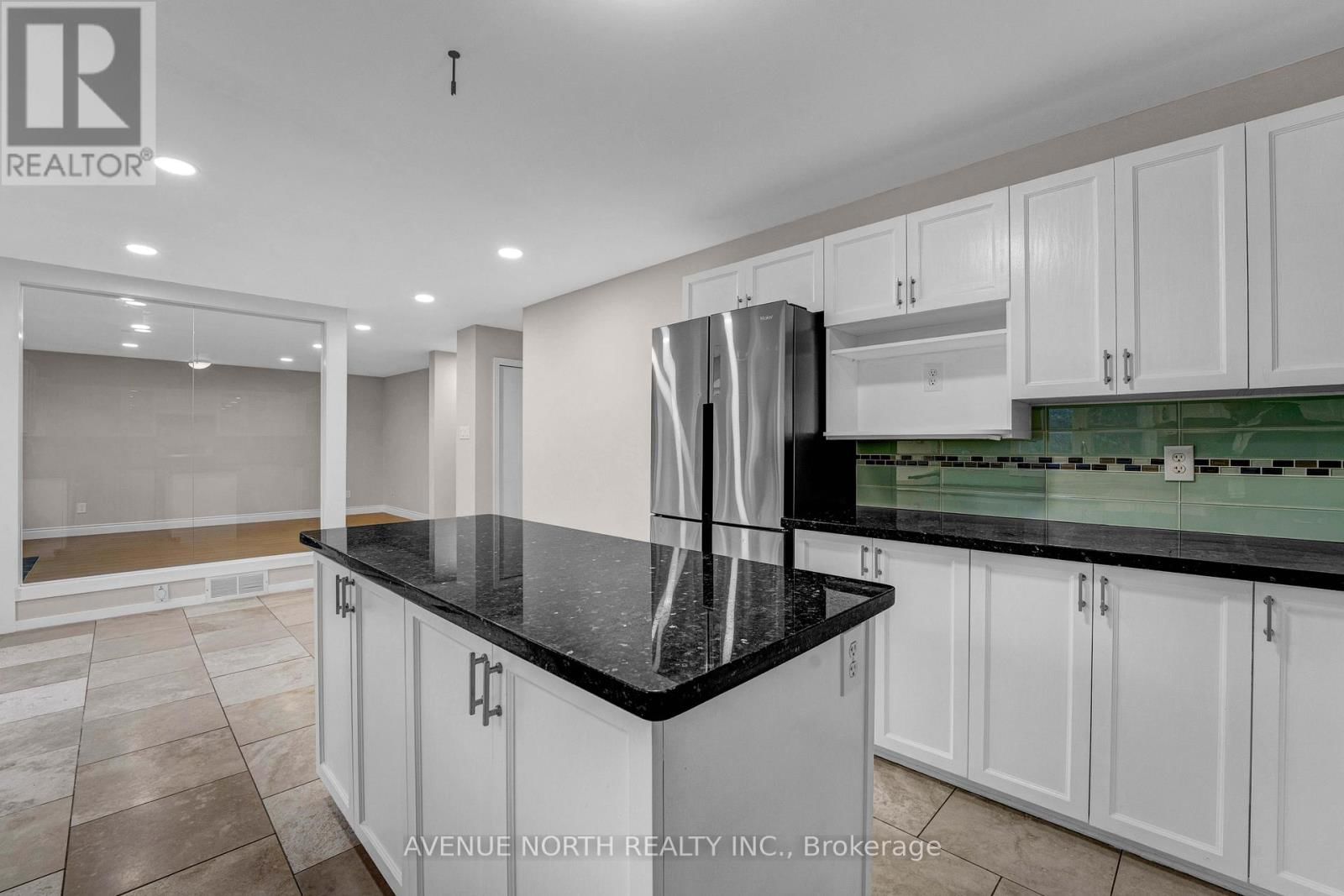 945 CAHILL DRIVE WEST Image 17