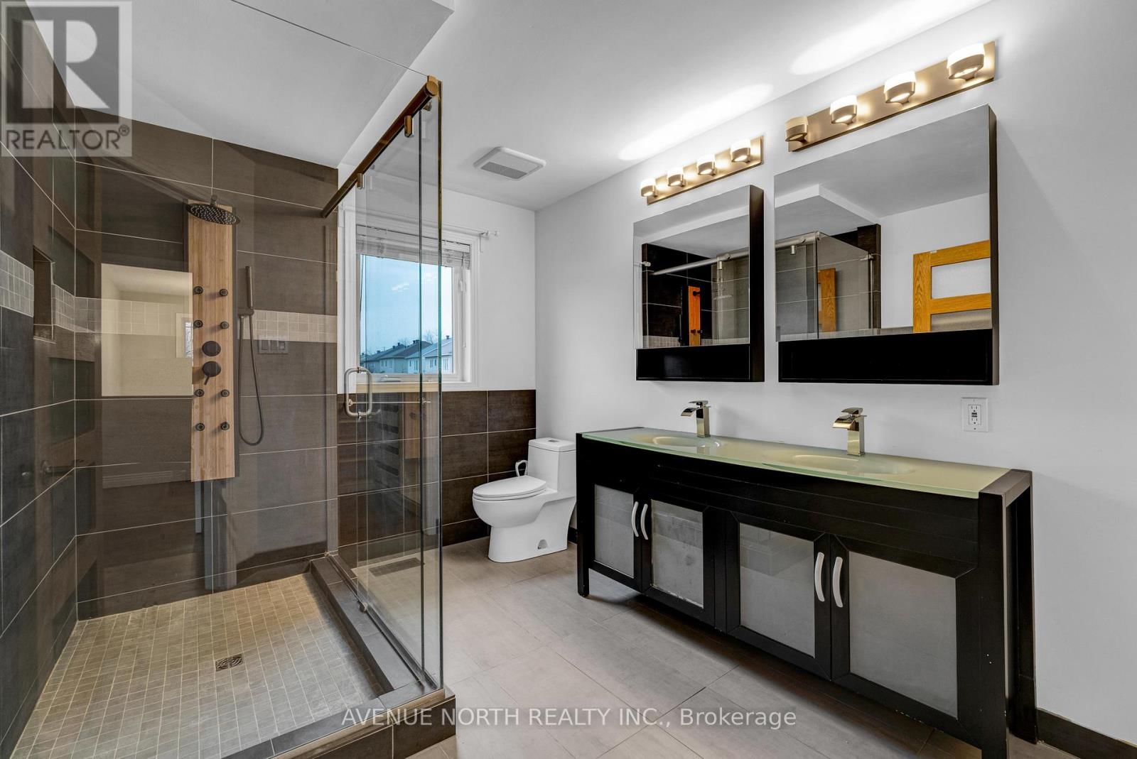 945 CAHILL DRIVE WEST Image 24