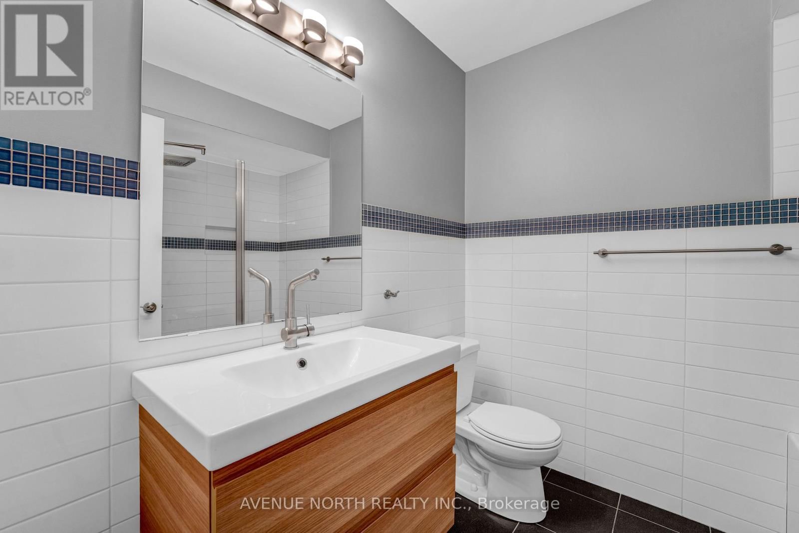 945 CAHILL DRIVE WEST Image 33