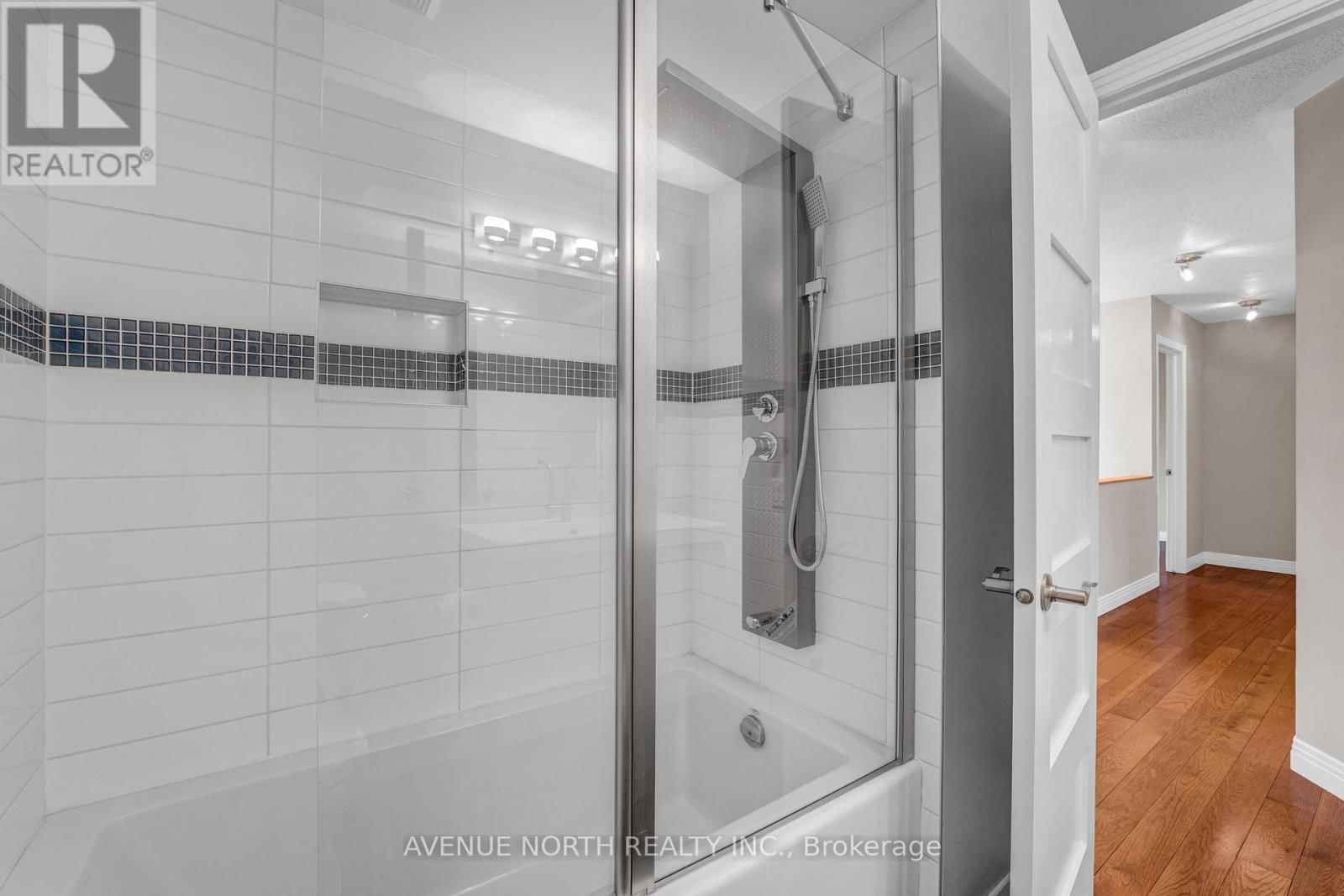 945 CAHILL DRIVE WEST Image 34