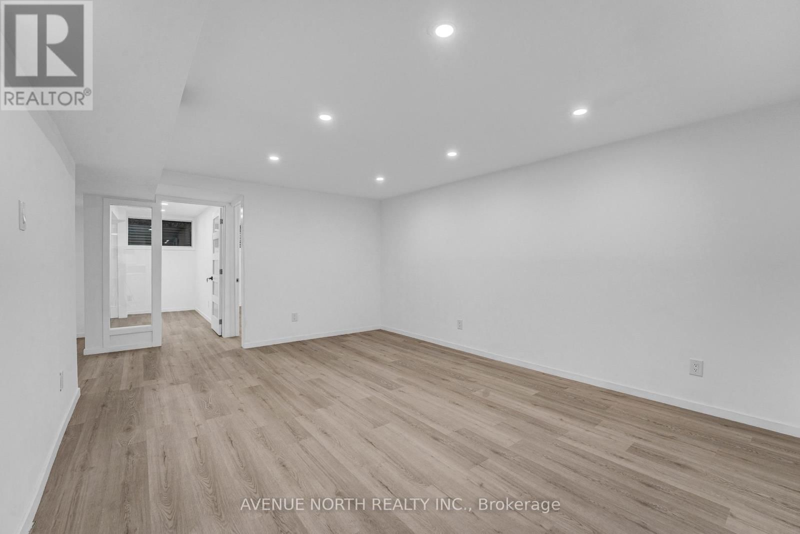 945 CAHILL DRIVE WEST Image 38