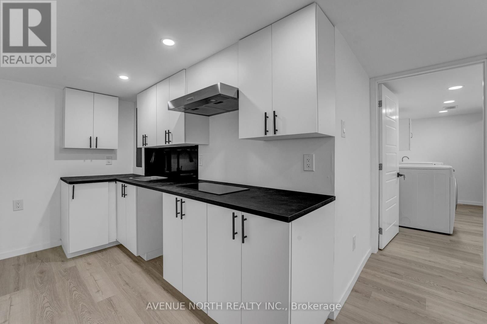 945 CAHILL DRIVE WEST Image 43