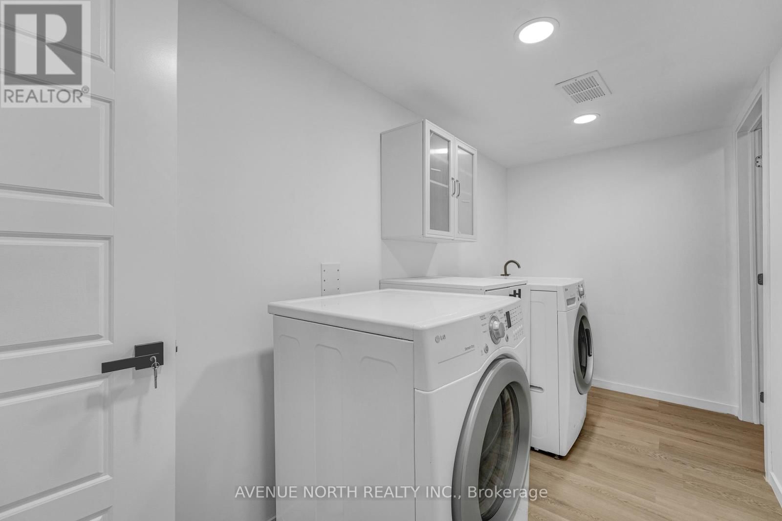 945 CAHILL DRIVE WEST Image 44