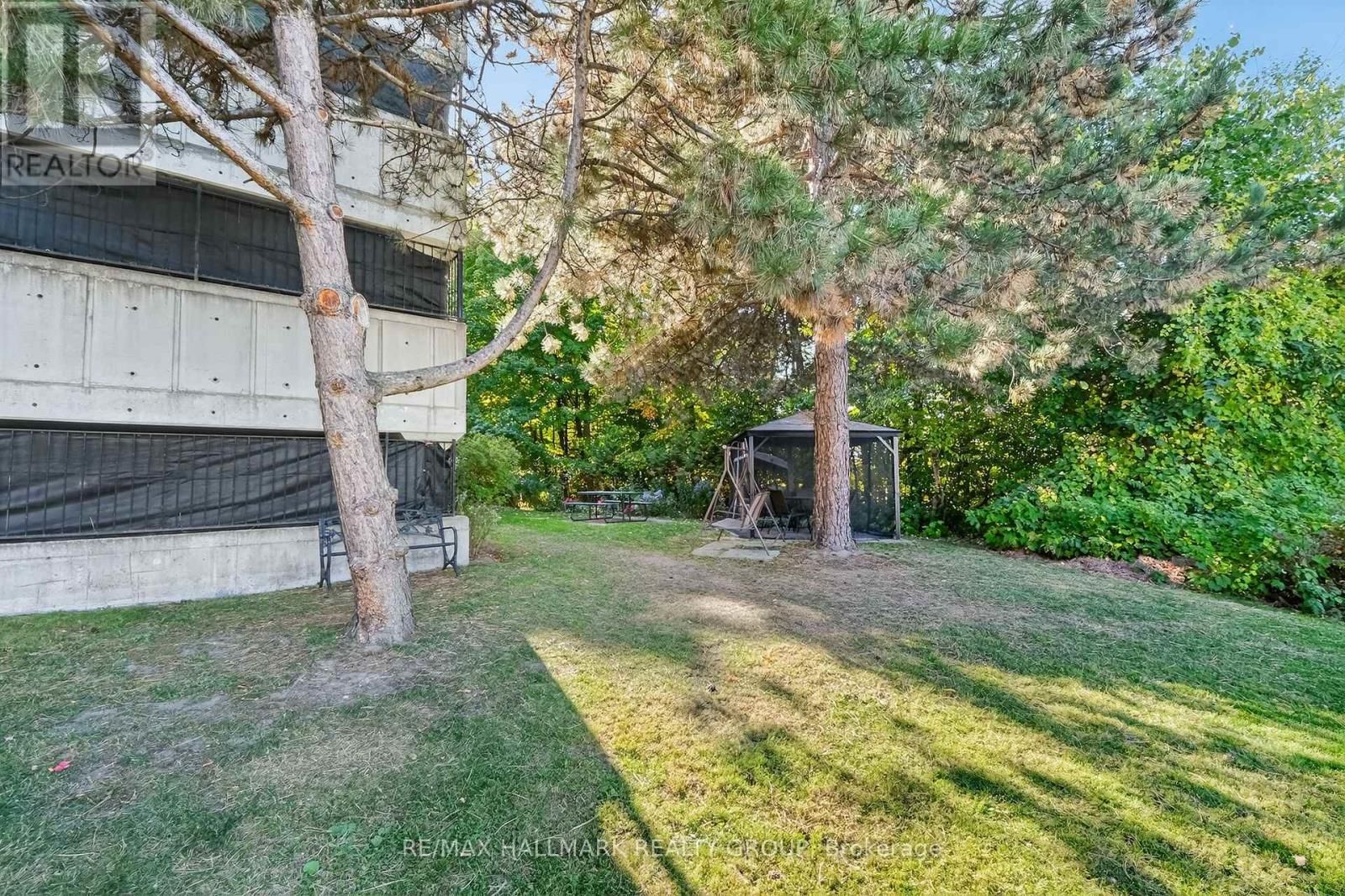 1207 - 80 SANDCASTLE DRIVE Image 31