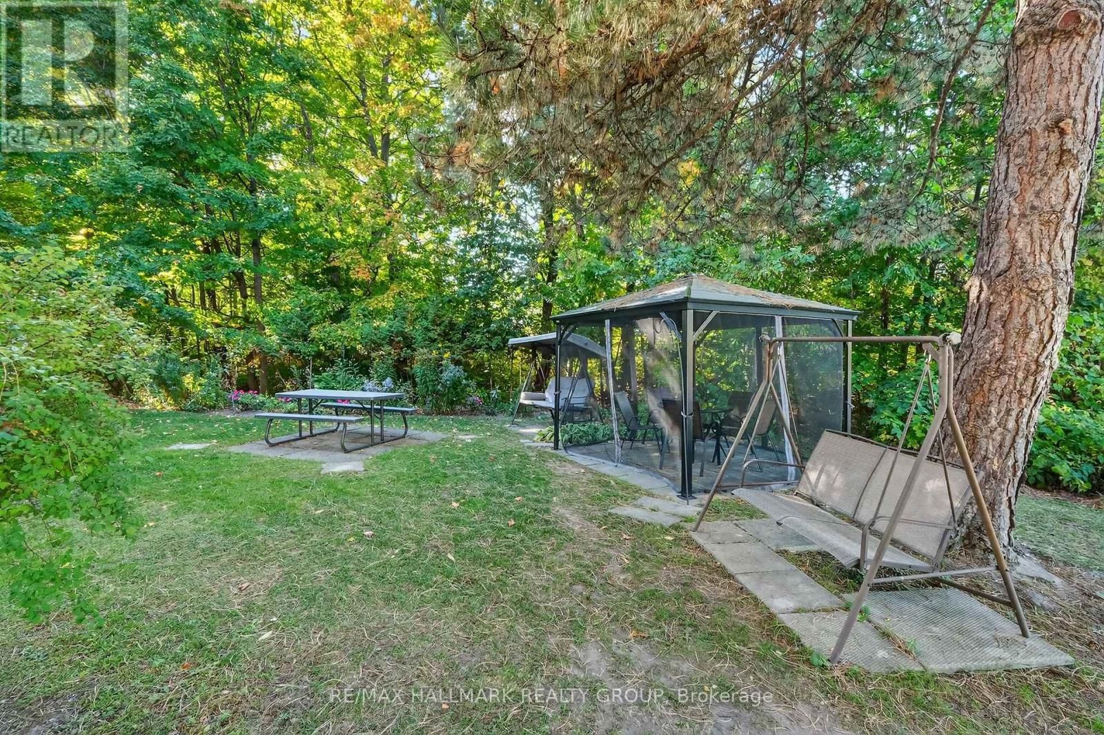 1207 - 80 SANDCASTLE DRIVE Image 32