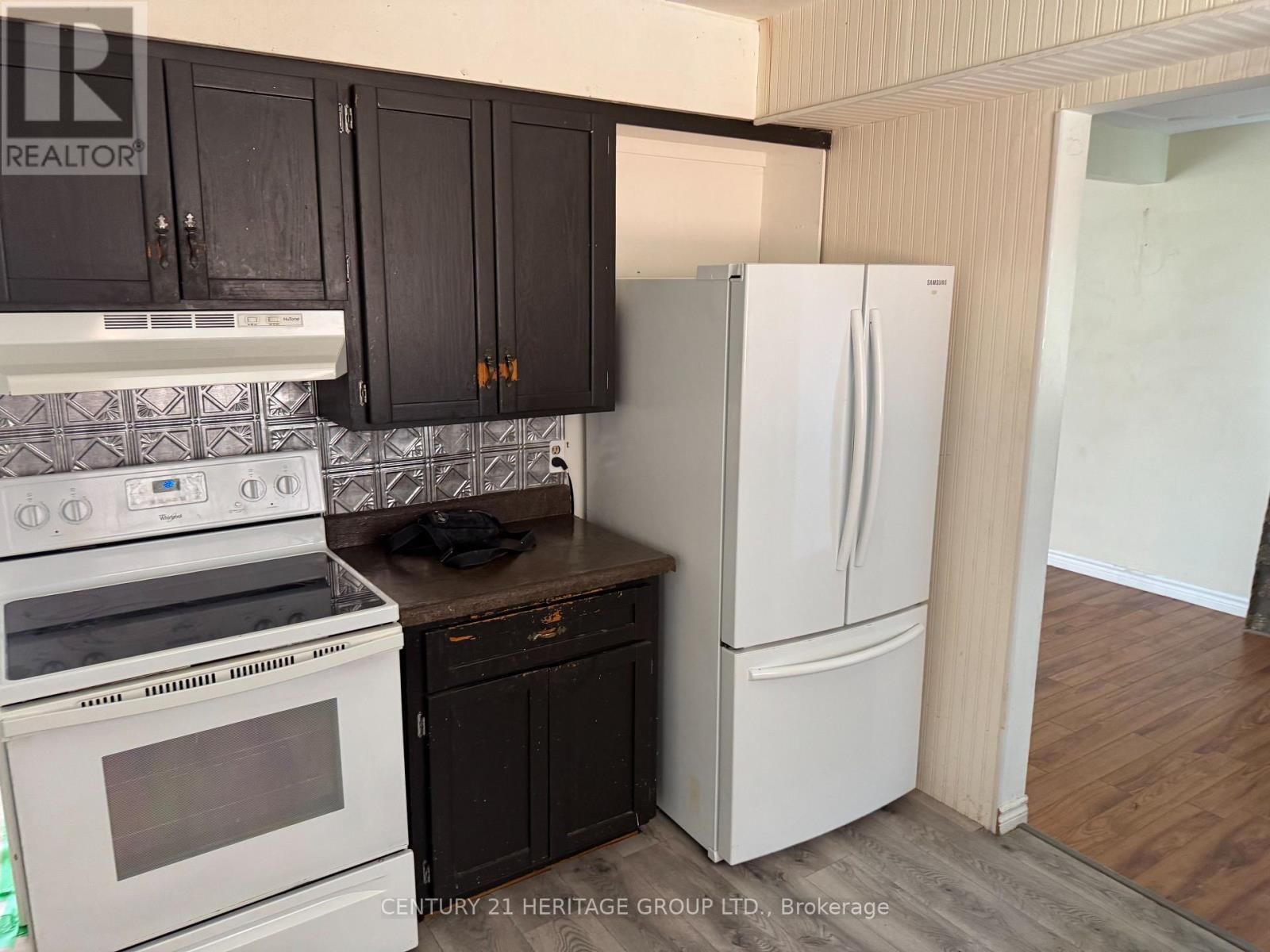 508 GREENFIELD AVENUE Image 15