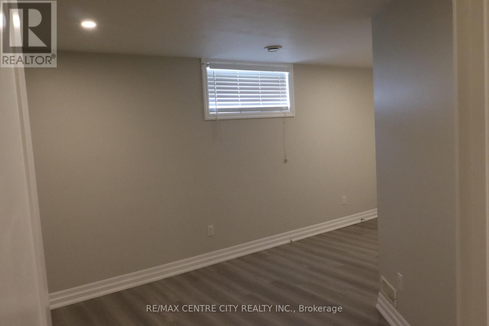 83 BRITANNIA AVENUE Image 18