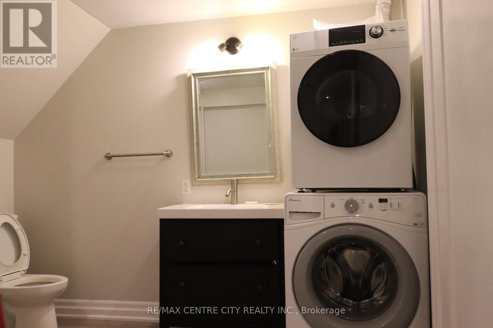 83 BRITANNIA AVENUE Image 23