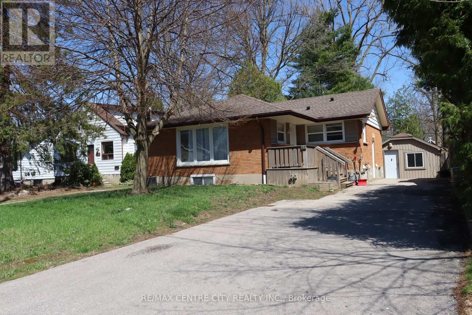 83 BRITANNIA AVENUE Image 4