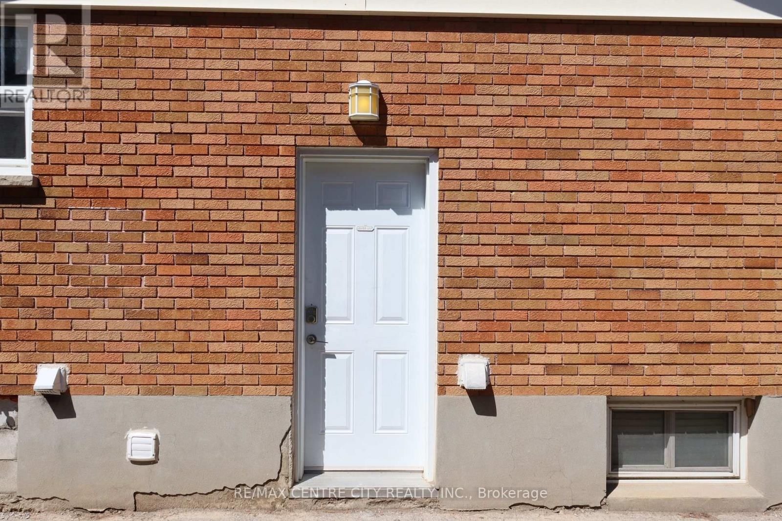 83 BRITANNIA AVENUE Image 5