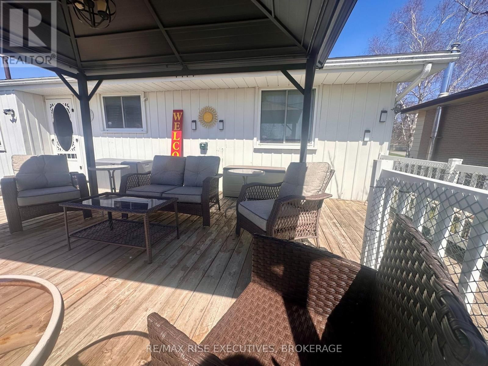 214 AMHERST DRIVE Image 29