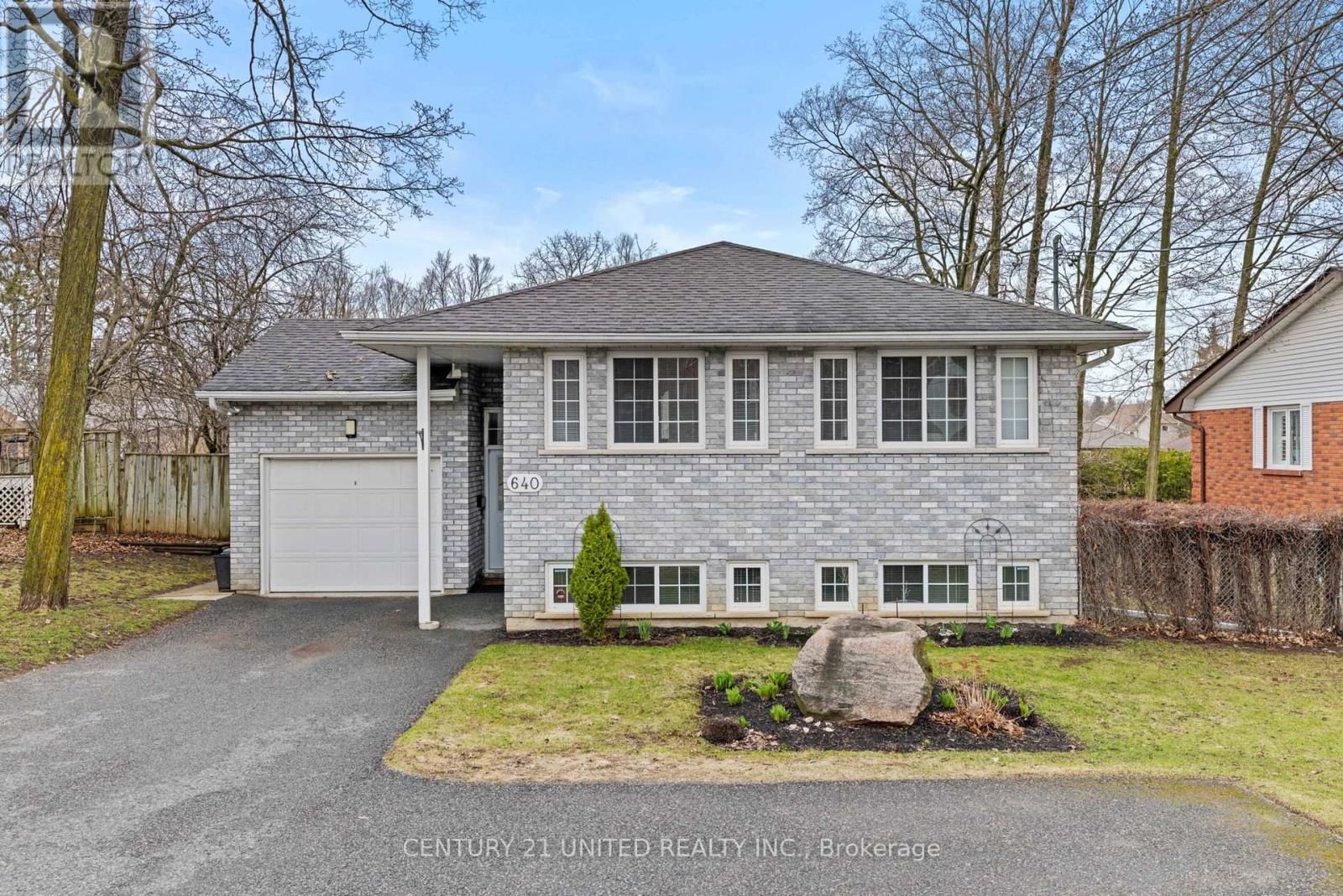 640 BREALEY DRIVE Image 1