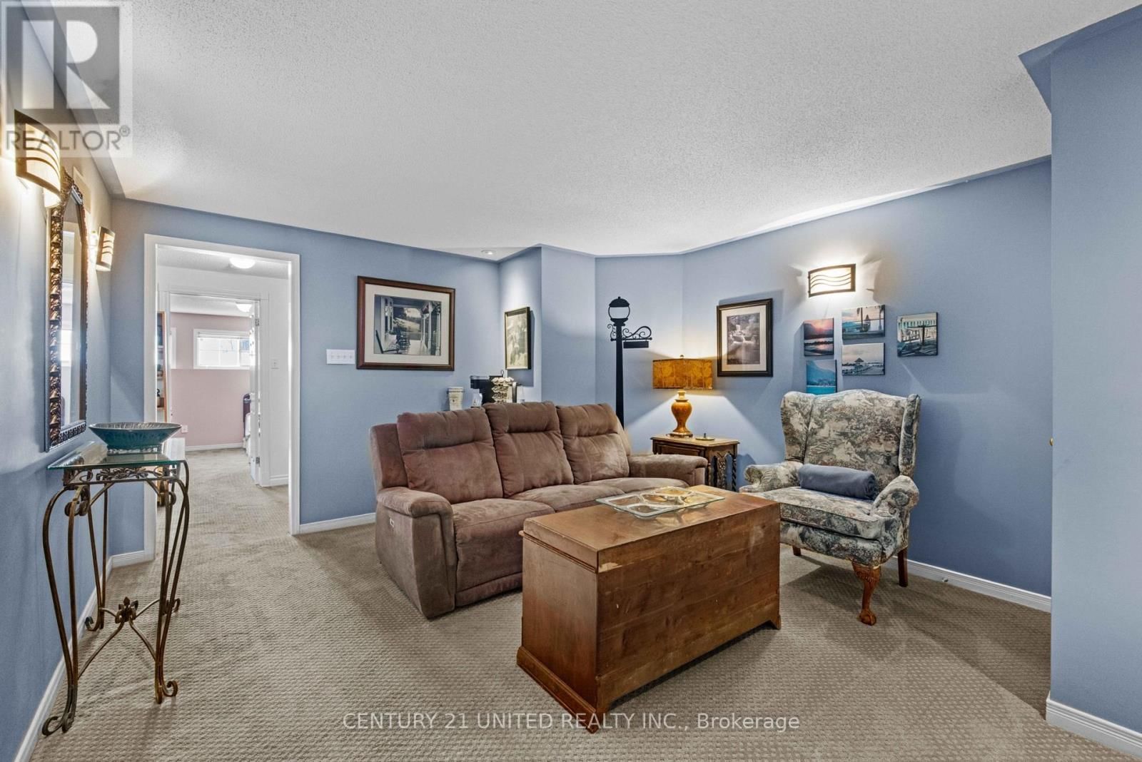 640 BREALEY DRIVE Image 24