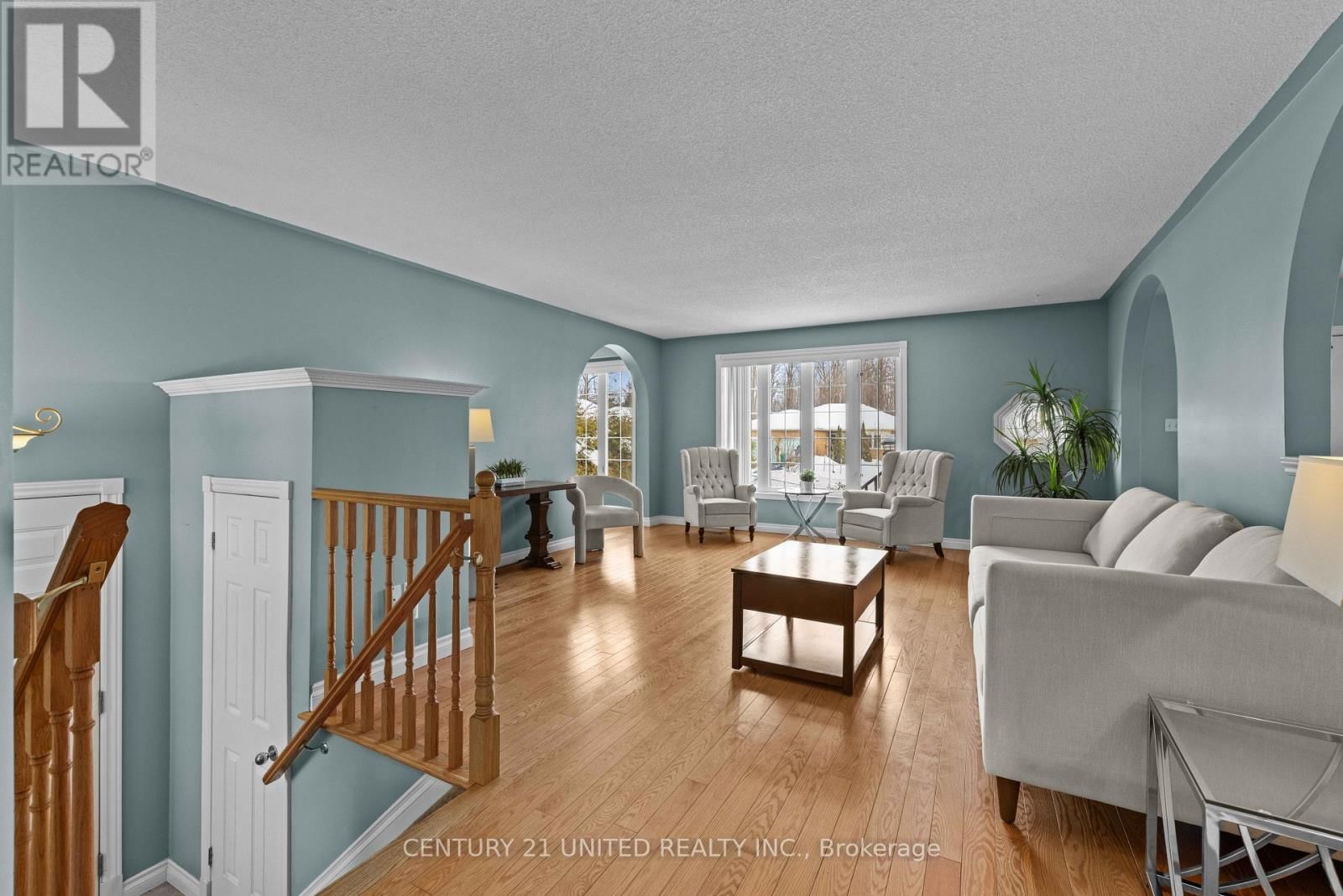 640 BREALEY DRIVE Image 8