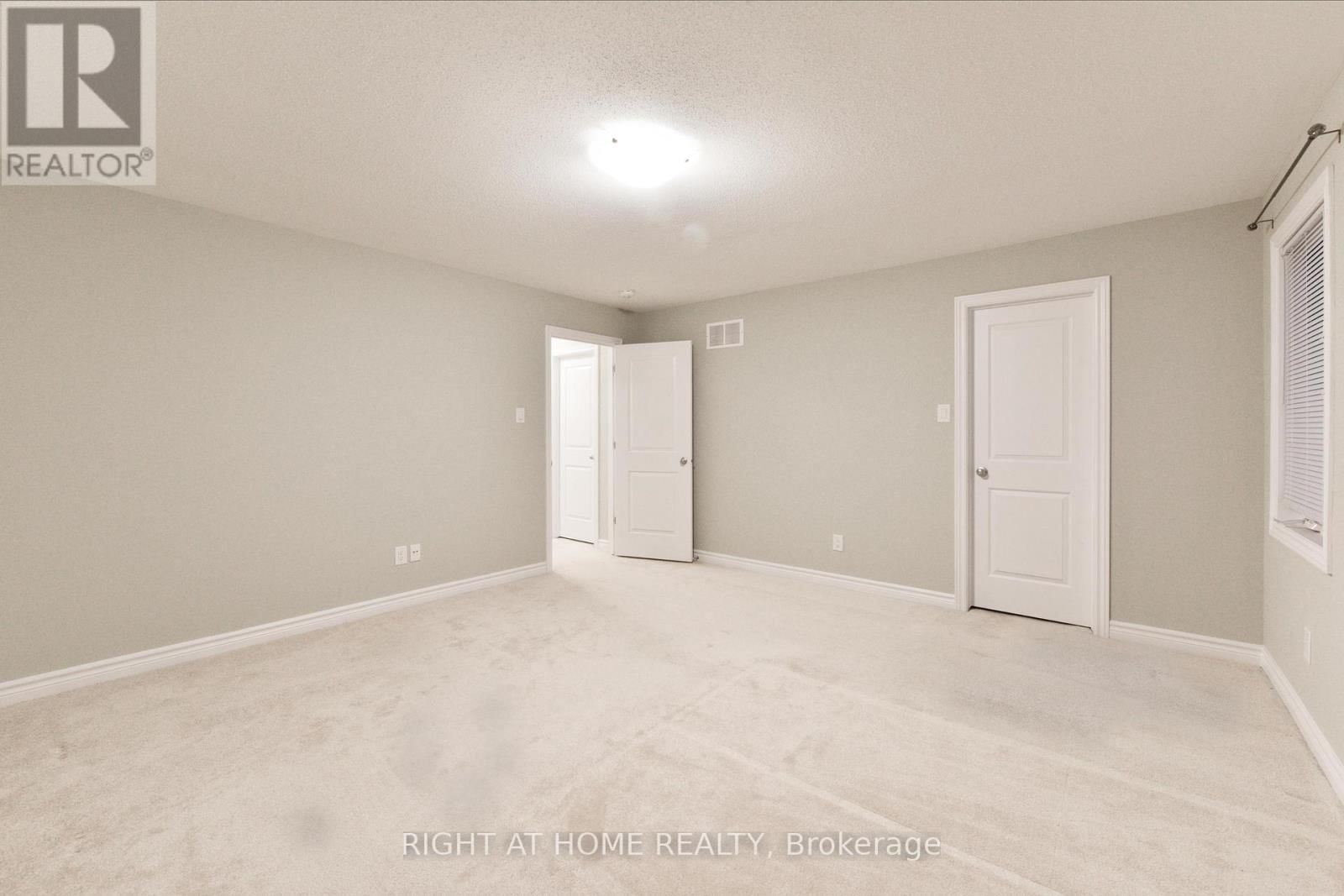 630 EAGLE CREST HEIGHTS Image 13