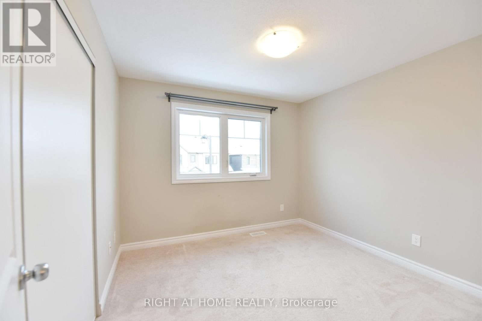 630 EAGLE CREST HEIGHTS Image 17