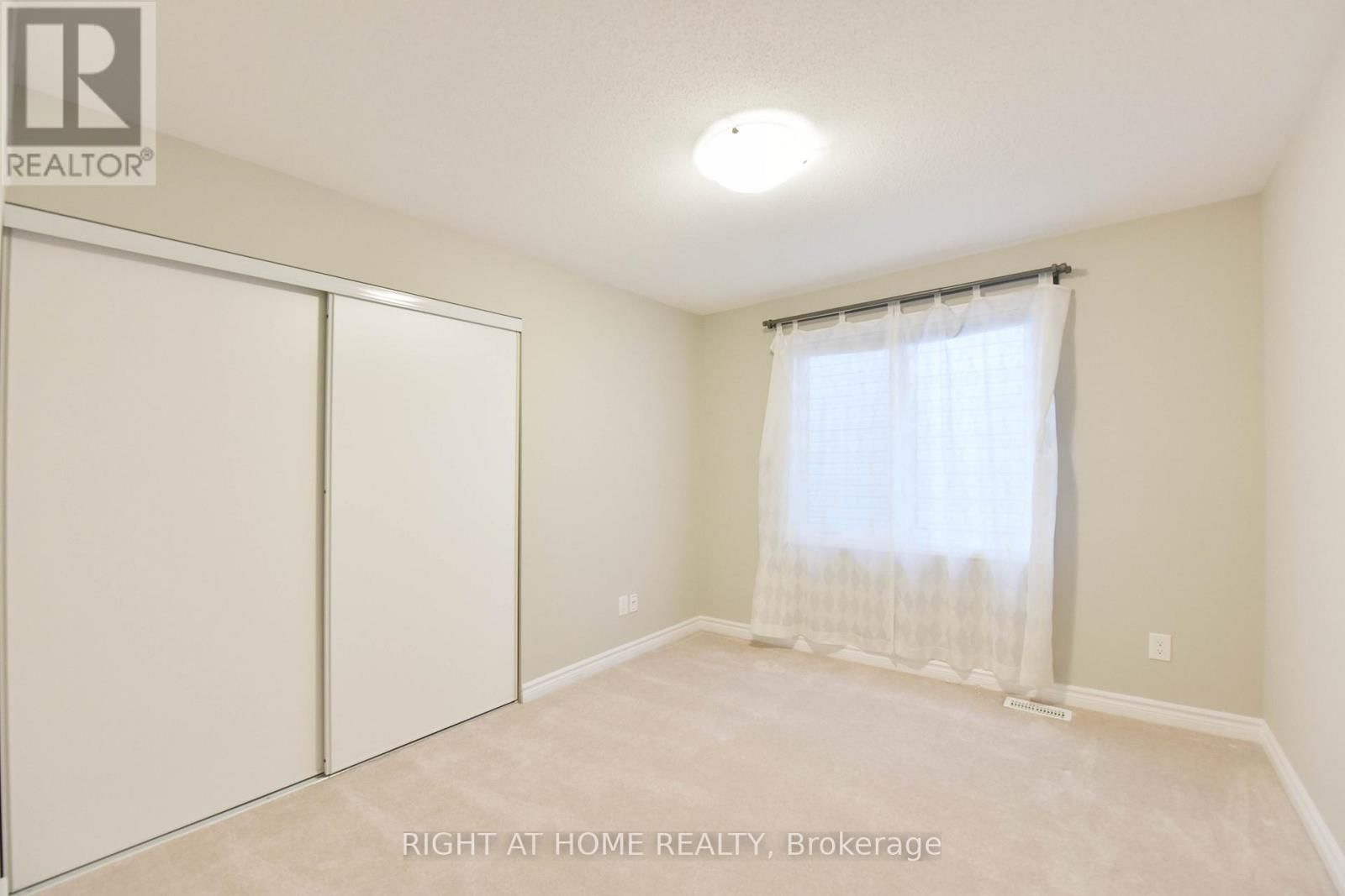 630 EAGLE CREST HEIGHTS Image 21