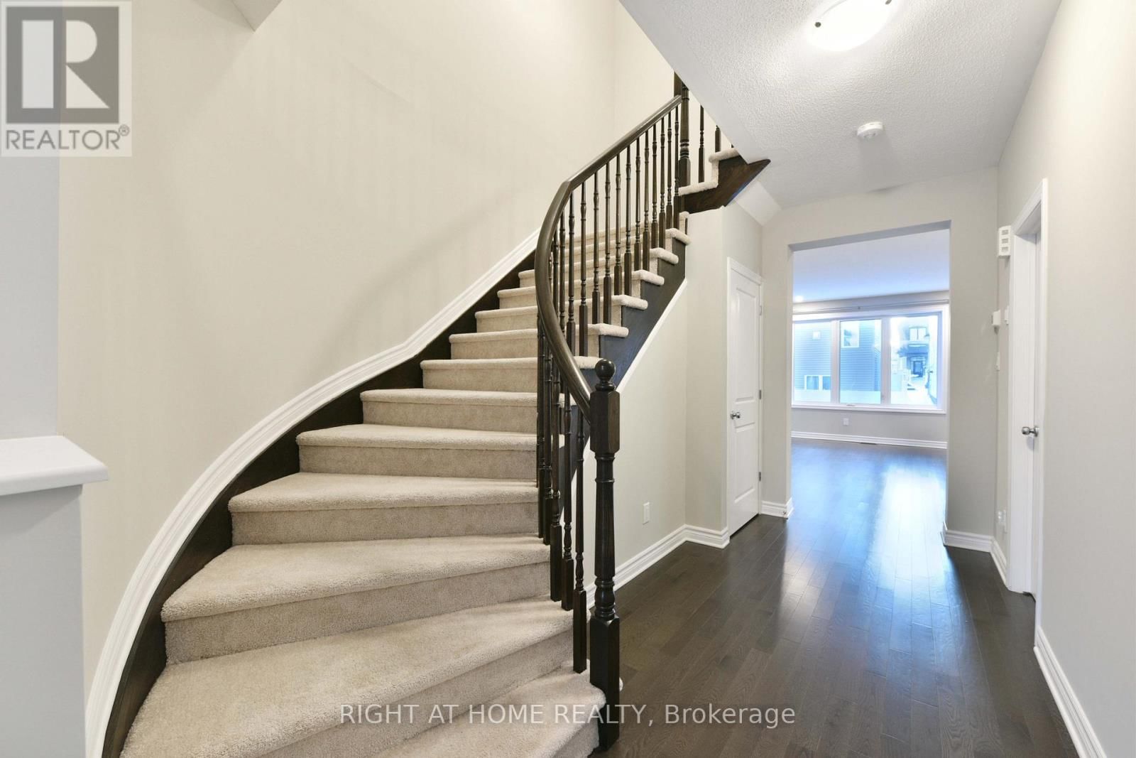 630 EAGLE CREST HEIGHTS Image 4