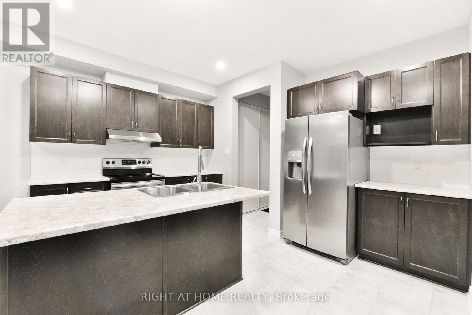 630 EAGLE CREST HEIGHTS Image 8