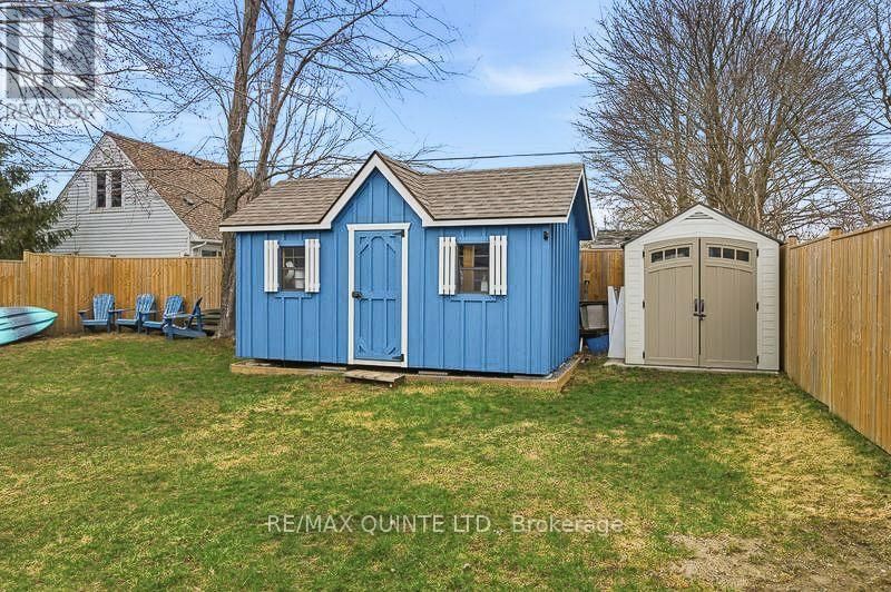 35 KERR CRESCENT Image 22