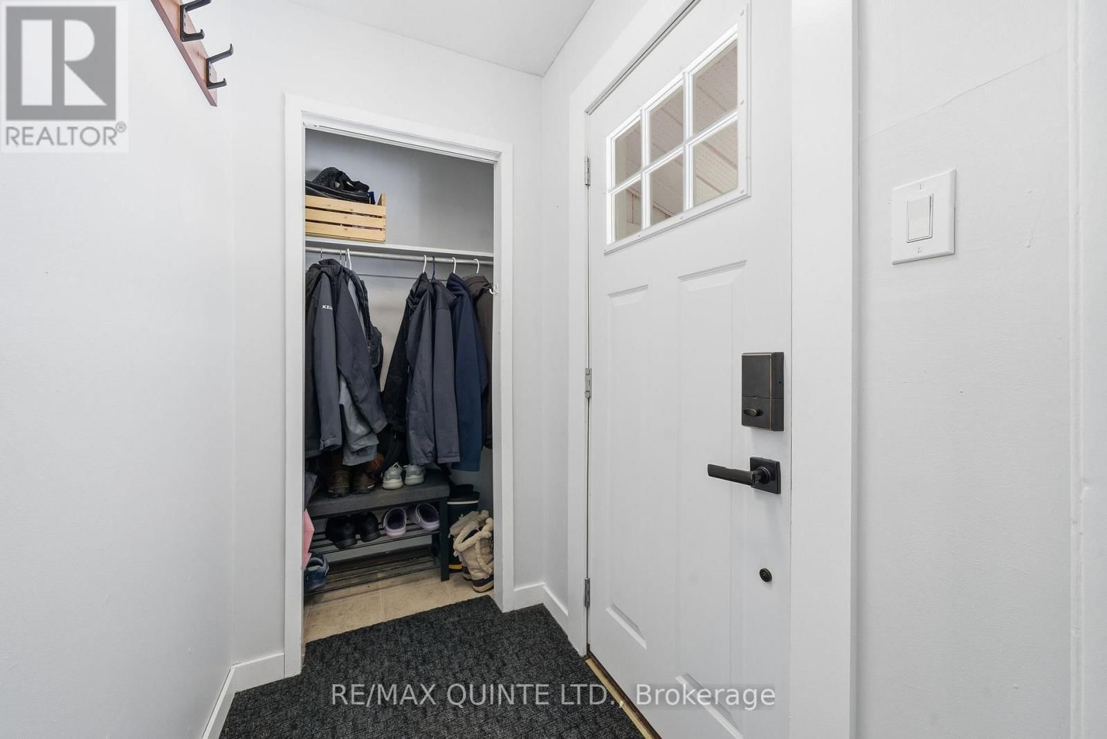 35 KERR CRESCENT Image 3