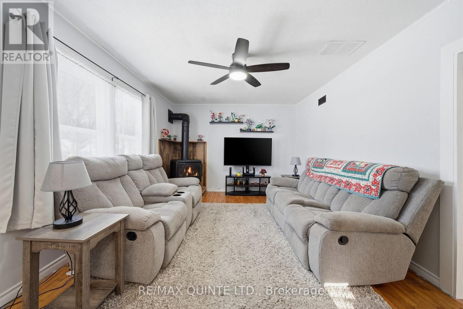 35 KERR CRESCENT Image 5