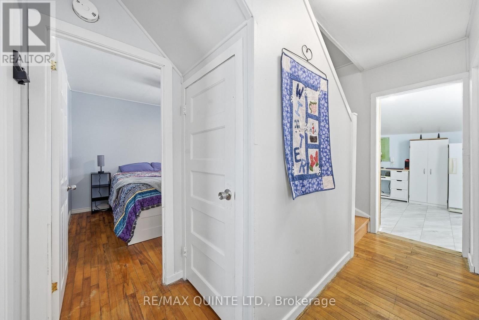 35 KERR CRESCENT Image 9