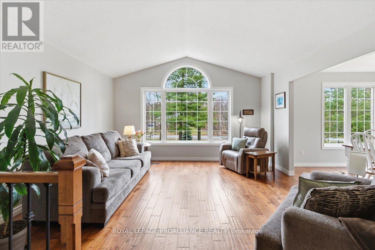 80 WHISPERING WOODS DRIVE Image 15